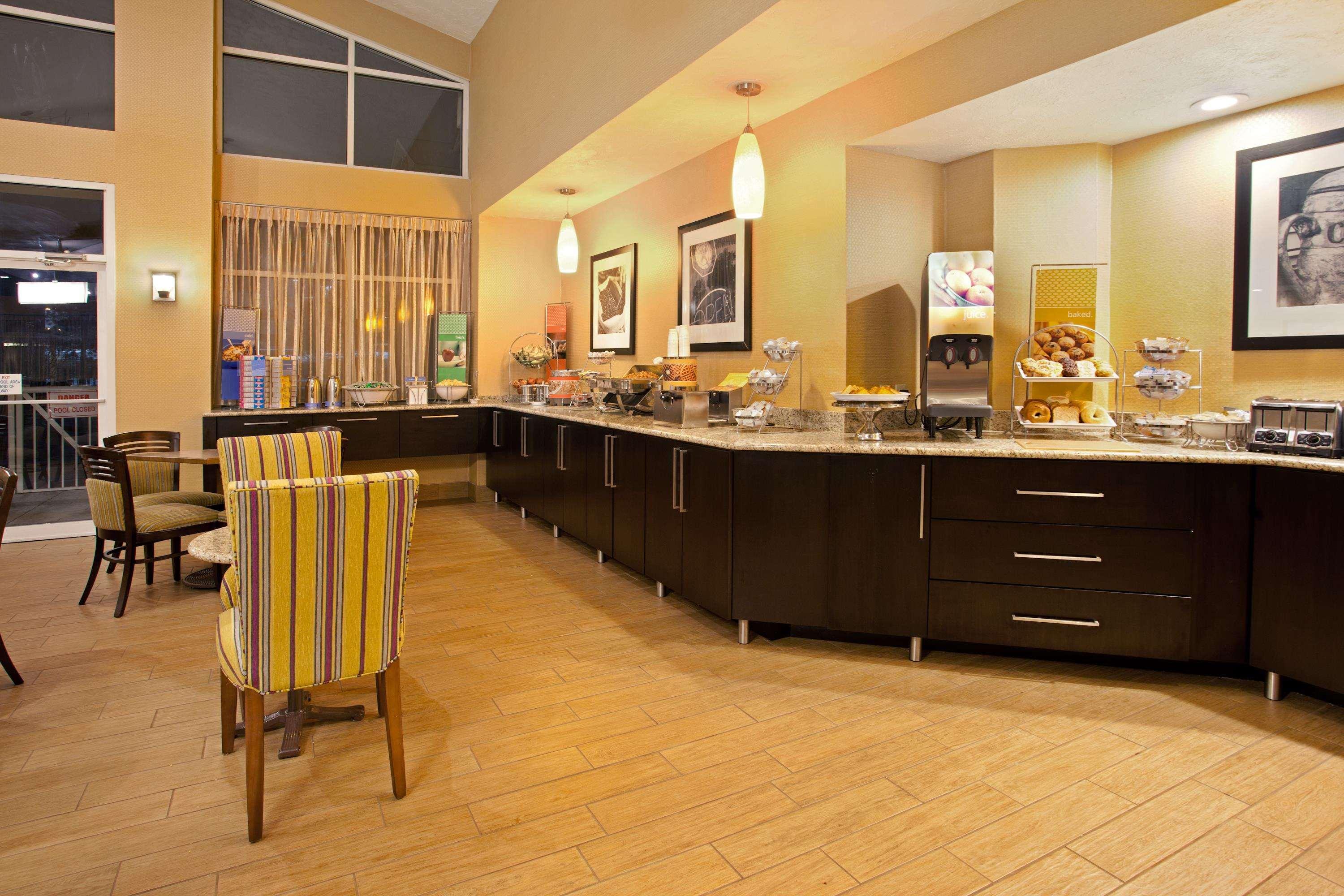 Hampton Inn & Suites Cleveland-Independence Zewnętrze zdjęcie