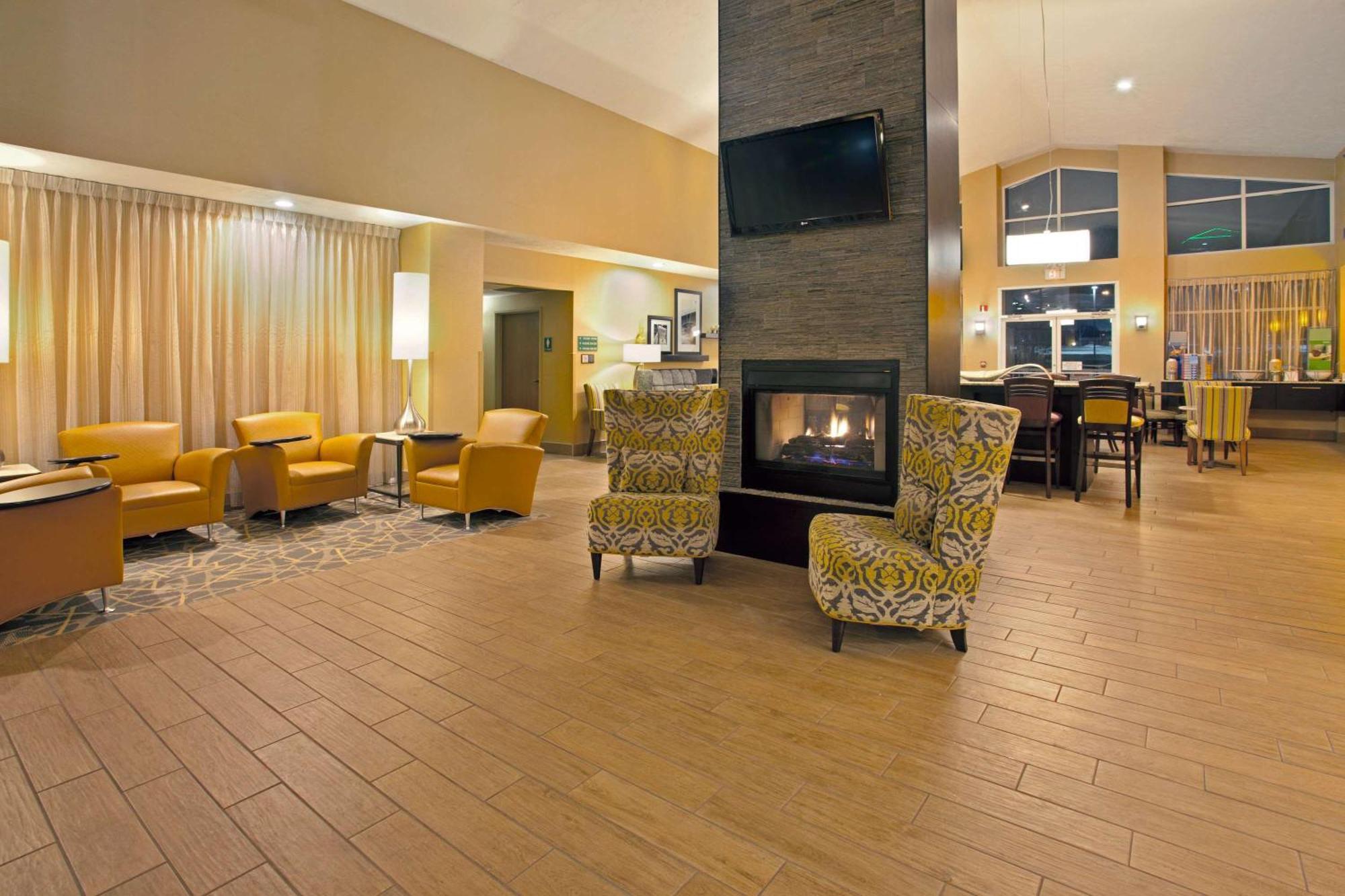 Hampton Inn & Suites Cleveland-Independence Zewnętrze zdjęcie